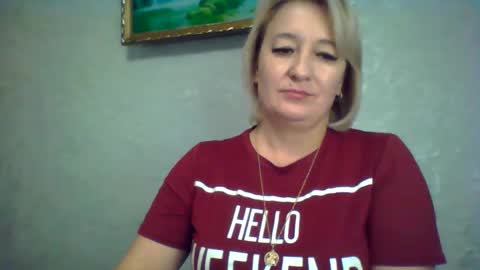 Snapshot of arielxloveresss chatting on 10-18-25, 07:42 ArielXLoveresss online show from 10-18-25, 07:42