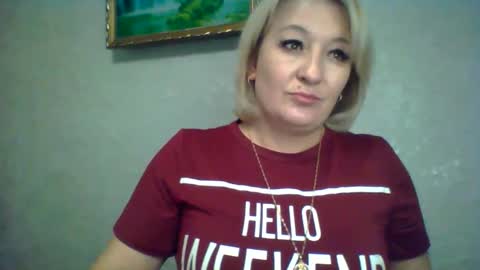 Snapshot of arielxloveresss chatting on 10-29-25, 02:30 ArielXLoveresss online show from 10-29-25, 02:30