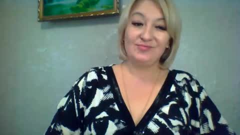 Snapshot of arielxloveresss chatting on 10-30-25, 08:05 ArielXLoveresss online show from 10-30-25, 08:05