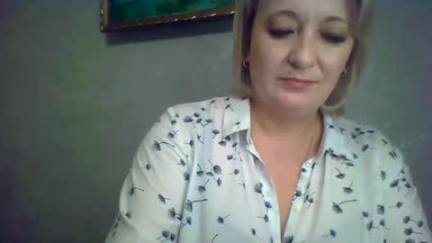 Snapshot of arielxloveresss chatting on 11-04-25, 06:12 ArielXLoveresss online show from 11-04-25, 06:12