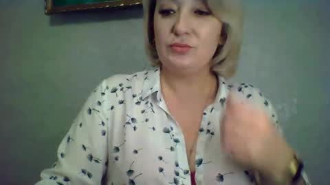 Snapshot of arielxloveresss chatting on 11-09-25, 10:35 ArielXLoveresss online show from 11-09-25, 10:35