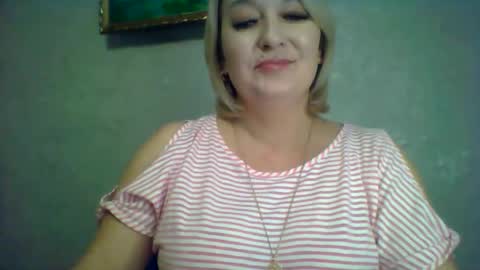 Snapshot of arielxloveresss chatting on 11-13-25, 09:03 ArielXLoveresss online show from 11-13-25, 09:03