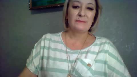 Snapshot of arielxloveresss chatting on 11-16-25, 08:31 ArielXLoveresss online show from 11-16-25, 08:31
