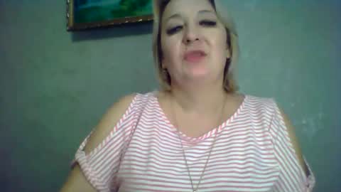 Snapshot of arielxloveresss chatting on 11-22-25, 08:41 ArielXLoveresss online show from 11-22-25, 08:41