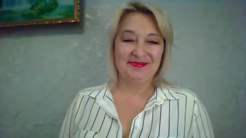 Snapshot of arielxloveresss chatting on 06-01-26, 08:27 ArielXLoveresss online show from 06-01-26, 08:27