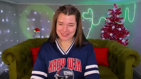 Ari online show from 12-21-24, 08:32