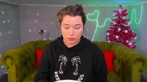 Ari online show from 12-28-24, 02:10