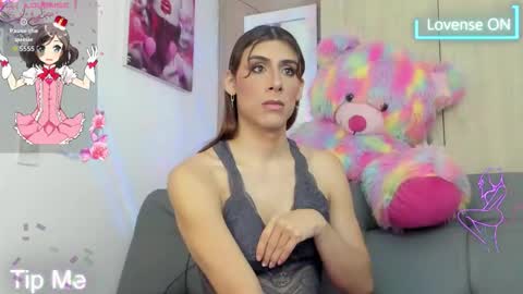 Snapshot of arii_scorpion chatting on 11-18-25, 02:54 Ariana Forero ---- independet model online show from 11-18-25, 02:54