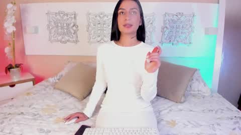 Snapshot of ariiaa_1 chatting on 02-08-26, 01:14 ARIANNA online show from 02-08-26, 01:14