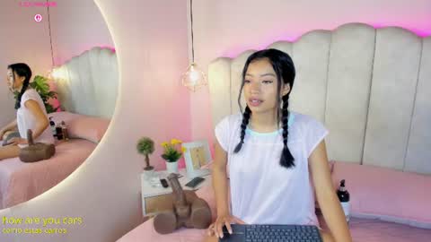 Snapshot of ariiastar chatting on 06-21-26, 11:29 Ari Star online show from 06-21-26, 11:29