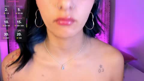 Snapshot of aris_suarez chatting on 05-30-26, 05:26 Aris Suarez online show from 05-30-26, 05:26