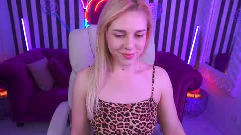 Snapshot of arishkalulu chatting on 06-15-26, 05:53 Arishka online show from 06-15-26, 05:53