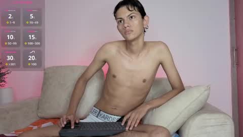 ANDRES Independent model online show from 05-25-26, 08:04