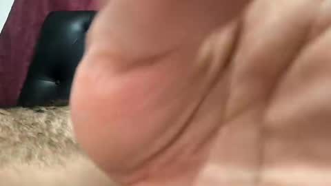 ariusni online show from 11-10-25, 05:28