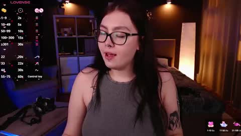 Astrid online show from 03-12-25, 03:35