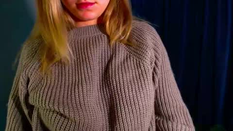 Snapshot of arlana_klart chatting on 09-20-25, 01:39 Arlana online show from 09-20-25, 01:39