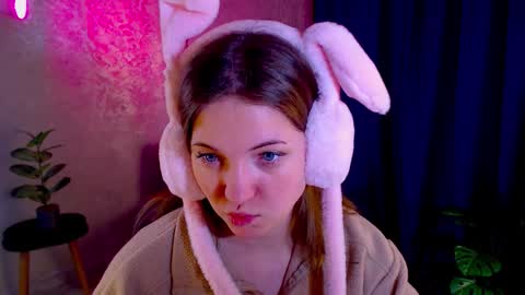 Snapshot of arlana_klart chatting on 12-01-25, 01:10 Arlana online show from 12-01-25, 01:10