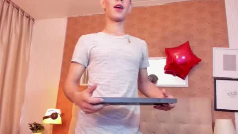 Snapshot of arlequiin_ chatting on 02-19-26, 08:27 Arlequin online show from 02-19-26, 08:27