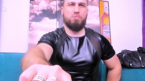 Armando online show from 01-22-25, 05:05