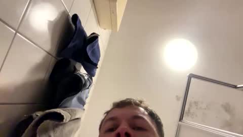 armyskater32 online show from 11-13-25, 09:58