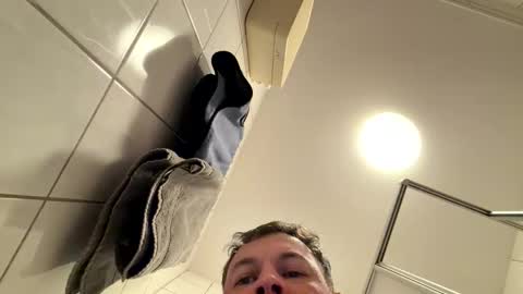 armyskater32 online show from 04-02-26, 08:06