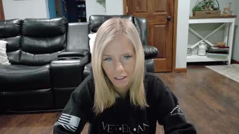 Samantha - Sammie online show from 02-14-25, 01:29