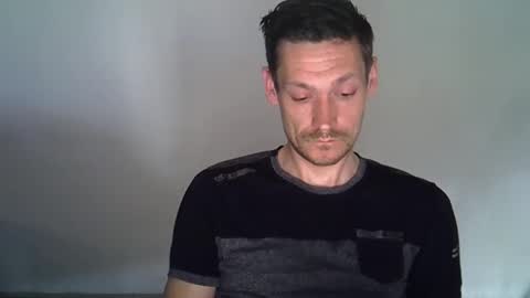 Snapshot of arnoanro chatting on 03-11-26, 04:35 arnoanro online show from 03-11-26, 04:35