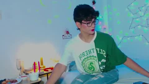 Arnold online show from 12-24-24, 06:50