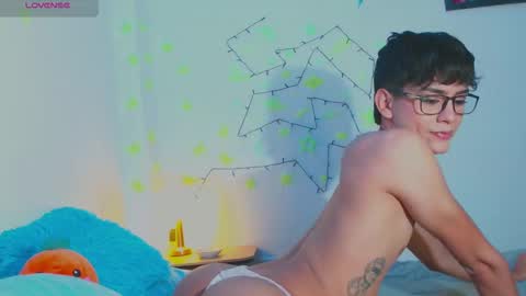 Arnold online show from 01-16-25, 05:42