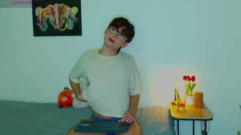 Arnold online show from 09-25-25, 04:27