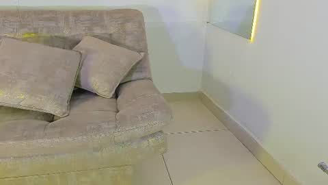 Snapshot of arohomlester_ chatting on 06-17-26, 12:50 ARON online show from 06-17-26, 12:50
