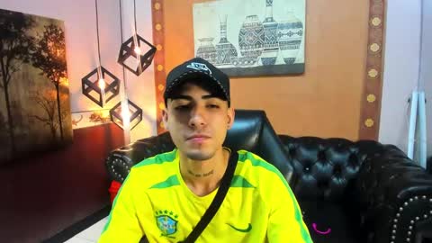 Snapshot of aromercury chatting on 11-17-25, 05:19 ARON online show from 11-17-25, 05:19