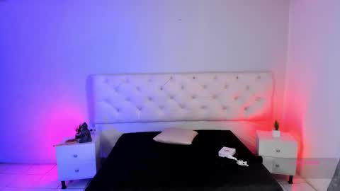 Aron cruz  online show from 11-26-25, 01:45