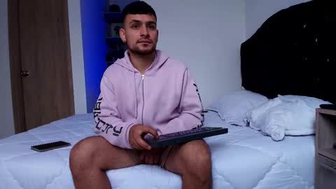 Aron Santoro online show from 02-09-26, 05:17