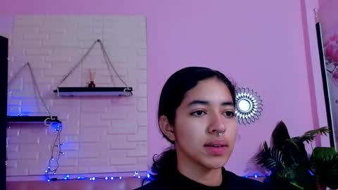 Snapshot of aronandmoli chatting on 06-14-26, 12:18 aronandmoli online show from 06-14-26, 12:18
