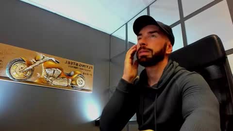 AronGrant online show from 11-24-25, 10:48