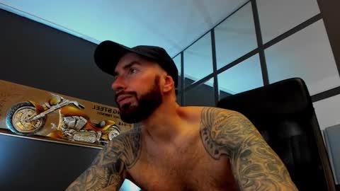 AronGrant online show from 03-25-26, 10:43