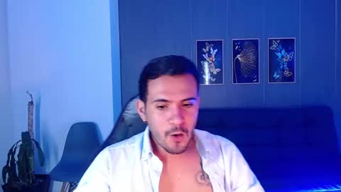 Snapshot of arontrey21_ chatting on 10-09-25, 10:30 Adrian online show from 10-09-25, 10:30