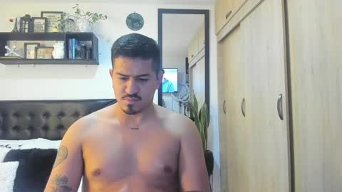 Snapshot of aronwilliams69 chatting on 02-04-25, 11:06 ARON  Independent model  online show from 02-04-25, 11:06