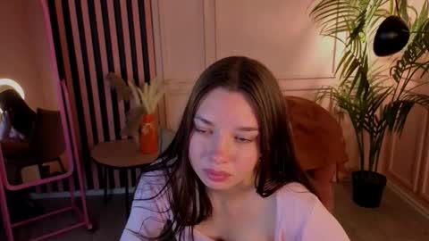 Ariela online show from 11-28-25, 06:21