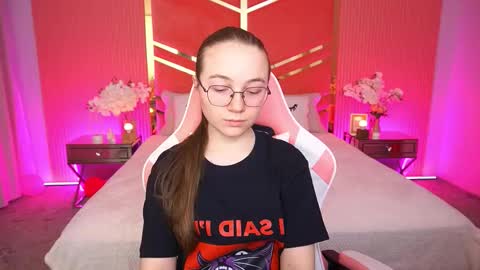 arrinawair online show from 12-16-25, 09:14