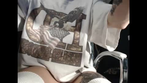 Snapshot of arsenic___ chatting on 02-11-26, 04:23 Arsenic online show from 02-11-26, 04:23