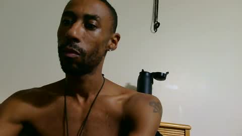Snapshot of arsenicartillery chatting on 06-12-26, 04:22 ArsenicArtillery online show from 06-12-26, 04:22