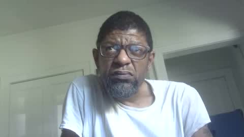Snapshot of arteblazze chatting on 06-06-26, 11:53 Arteblazze not daddy boy bitch or nigga online show from 06-06-26, 11:53