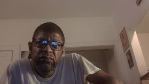 Snapshot of arteblazze chatting on 06-12-26, 02:54 Arteblazze not daddy boy bitch or nigga online show from 06-12-26, 02:54