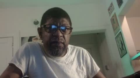 Snapshot of arteblazze chatting on 06-29-26, 01:56 Arteblazze not daddy boy bitch or nigga online show from 06-29-26, 01:56