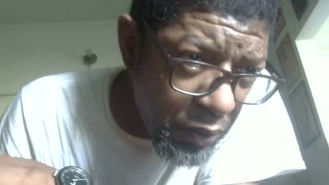 Snapshot of arteblazze chatting on 07-11-26, 03:59 Arteblazze not daddy boy bitch or nigga online show from 07-11-26, 03:59