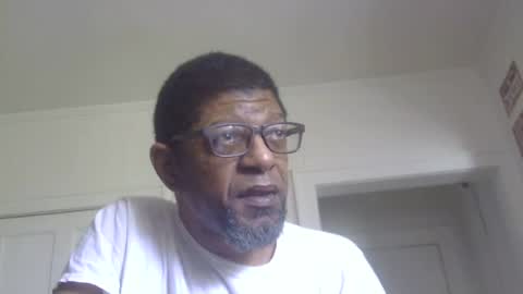 Snapshot of arteblazze chatting on 07-13-26, 06:22 Arteblazze not daddy boy bitch or nigga online show from 07-13-26, 06:22