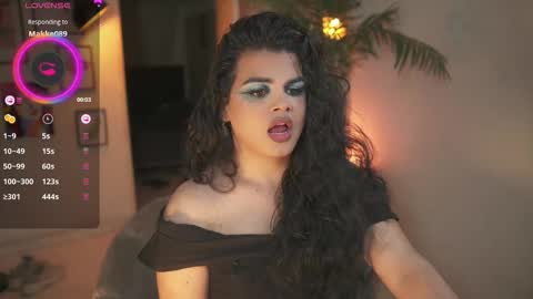 Snapshot of artechloe chatting on 01-08-26, 10:34 Chloe online show from 01-08-26, 10:34