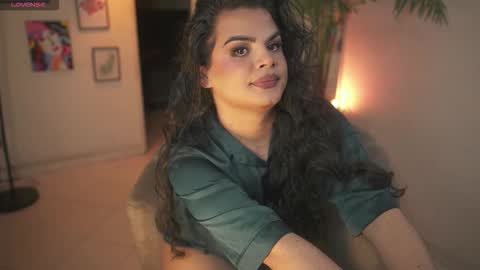 Snapshot of artechloe chatting on 01-12-26, 10:59 Chloe online show from 01-12-26, 10:59